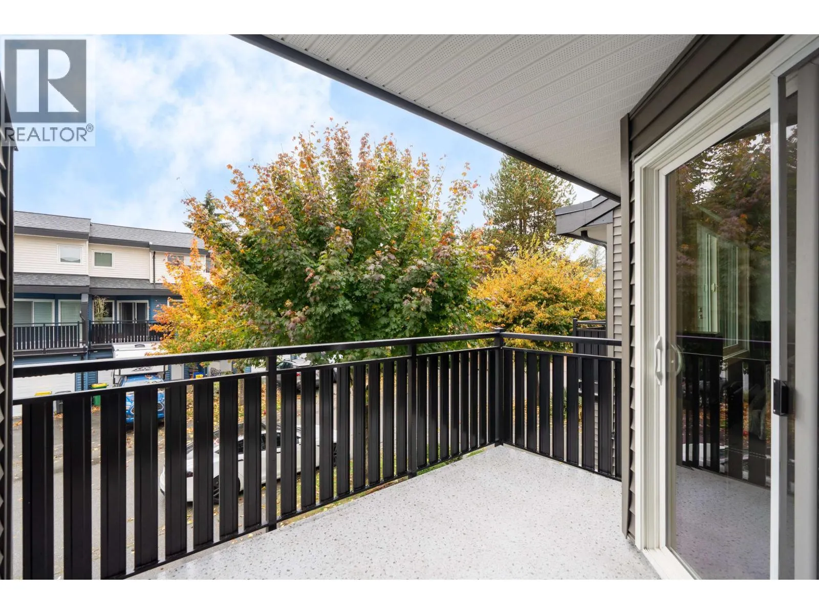 16 12120 189A STREET
