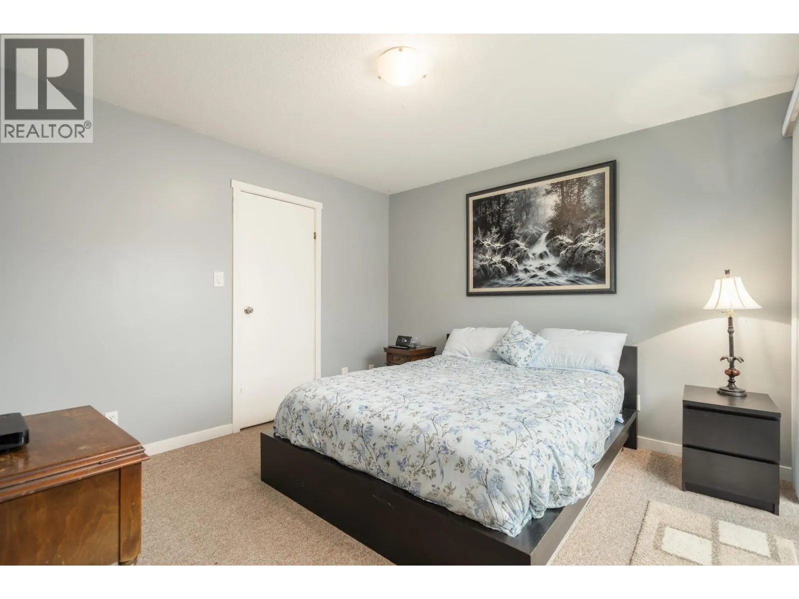 16 12120 189A STREET