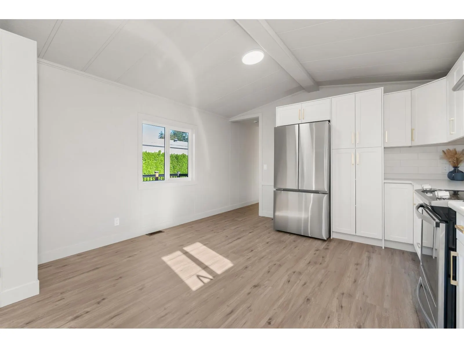 133 6338 VEDDER ROAD|Sardis South