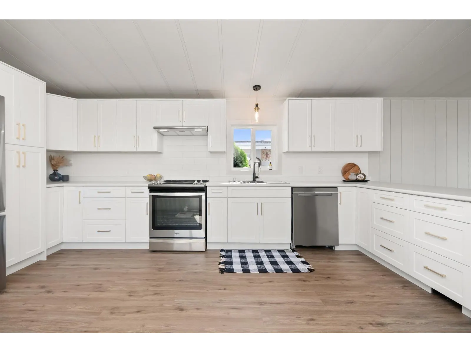 133 6338 VEDDER ROAD|Sardis South