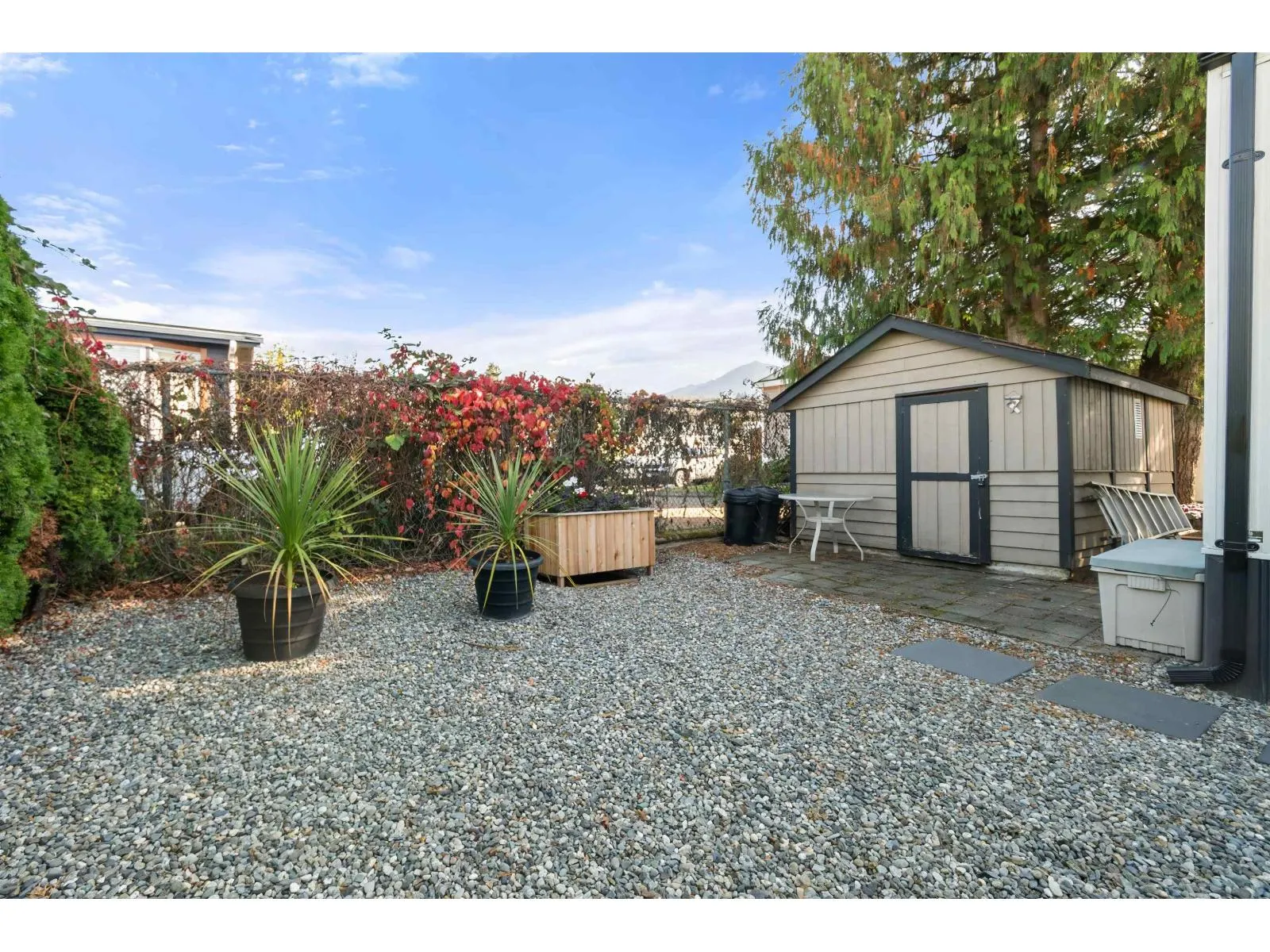 133 6338 VEDDER ROAD|Sardis South