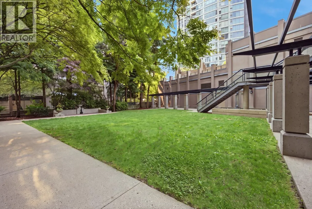 804 950 CAMBIE STREET