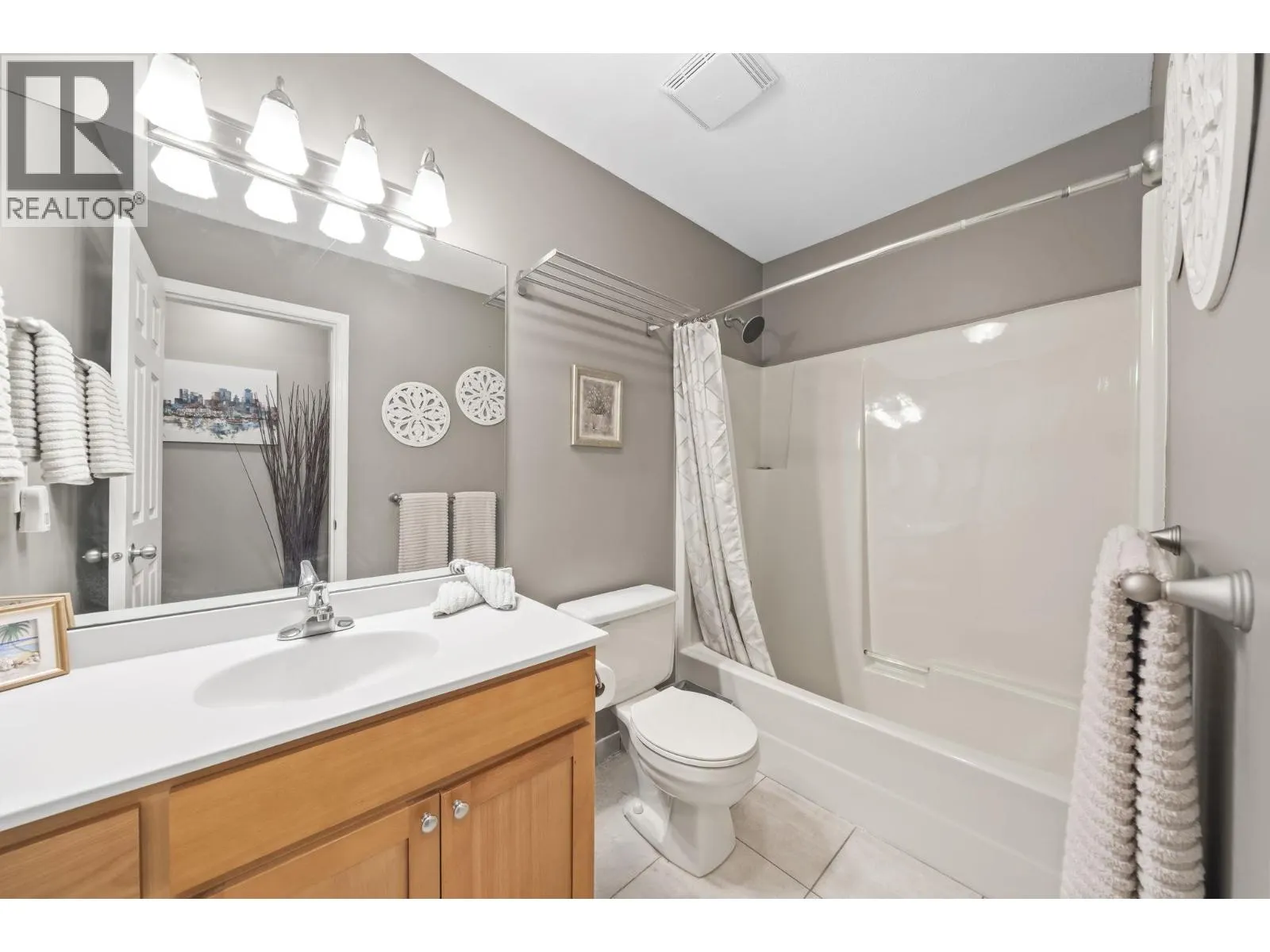 1430 VIEW CRESCENT