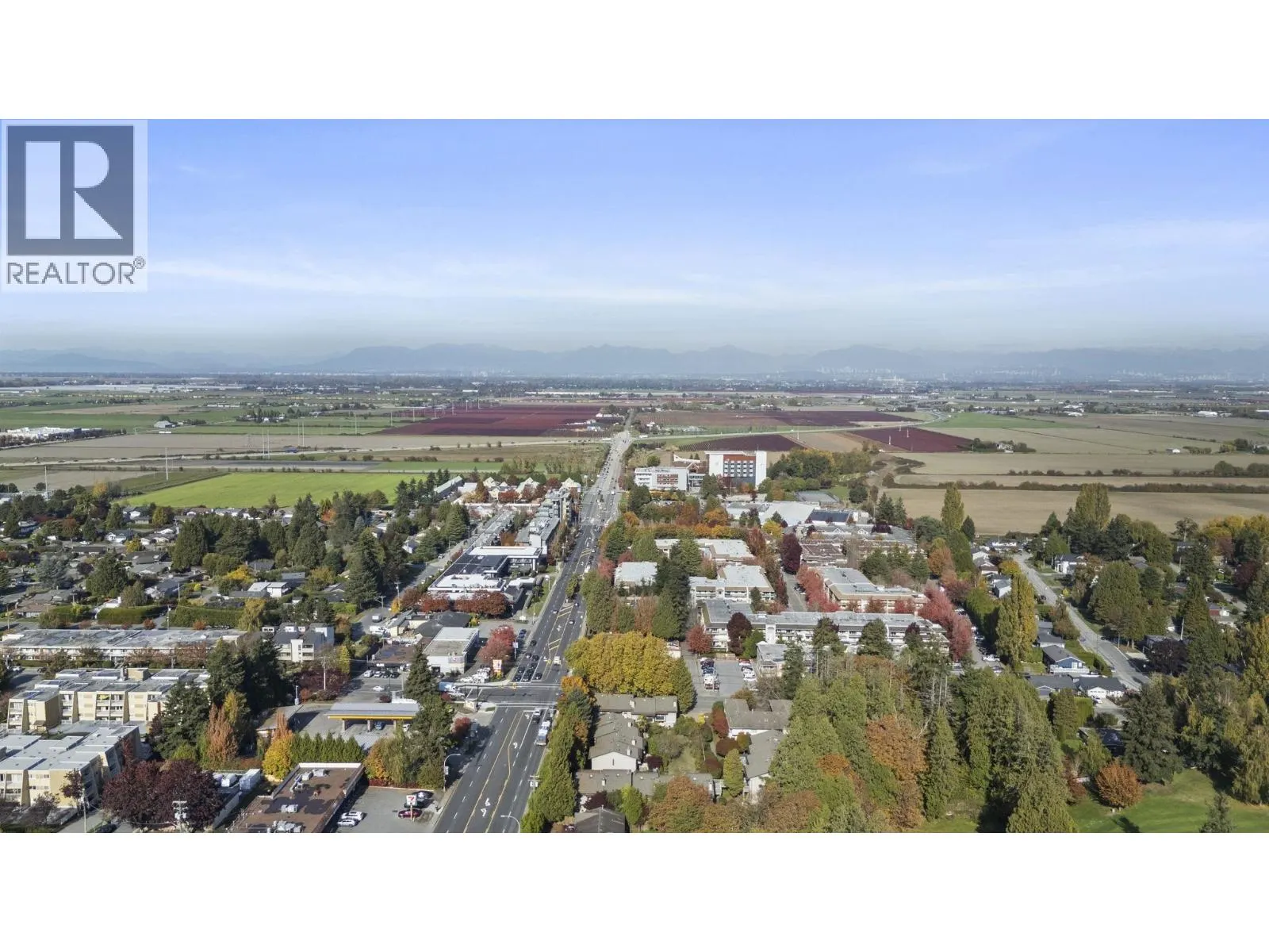 1430 VIEW CRESCENT