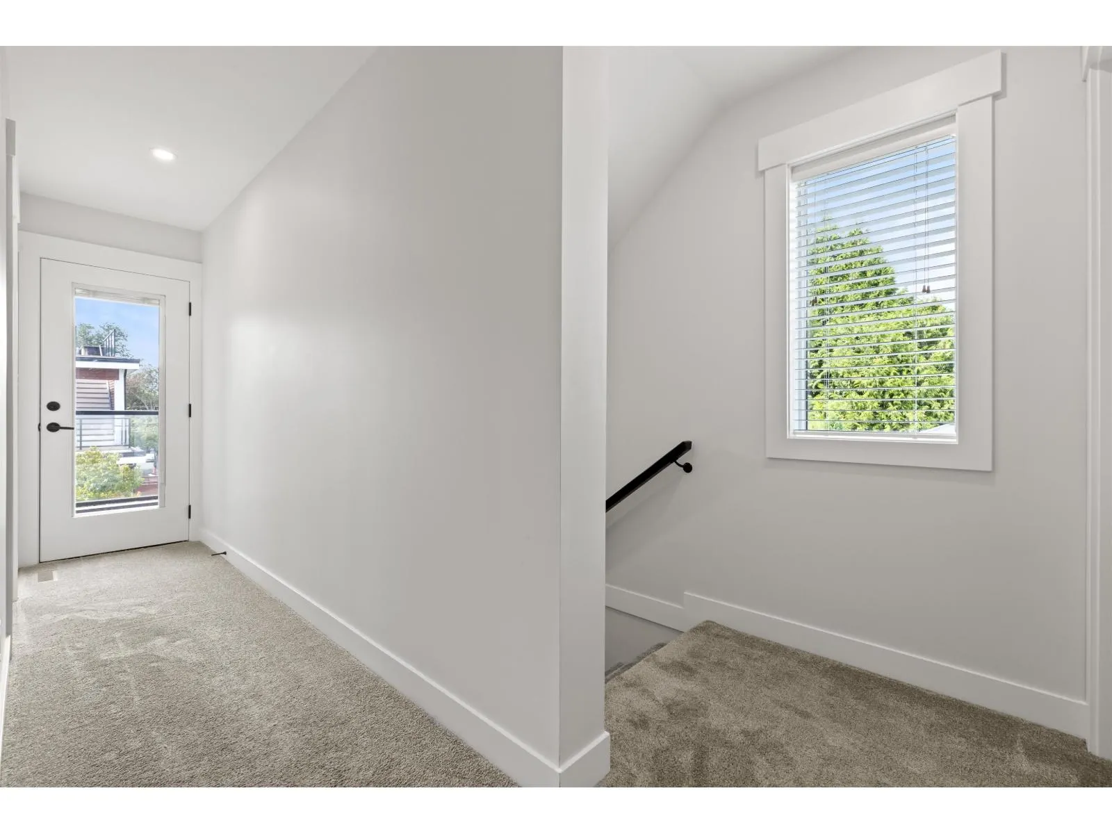 6 7140 MAITLAND AVENUE|Sardis West Vedder