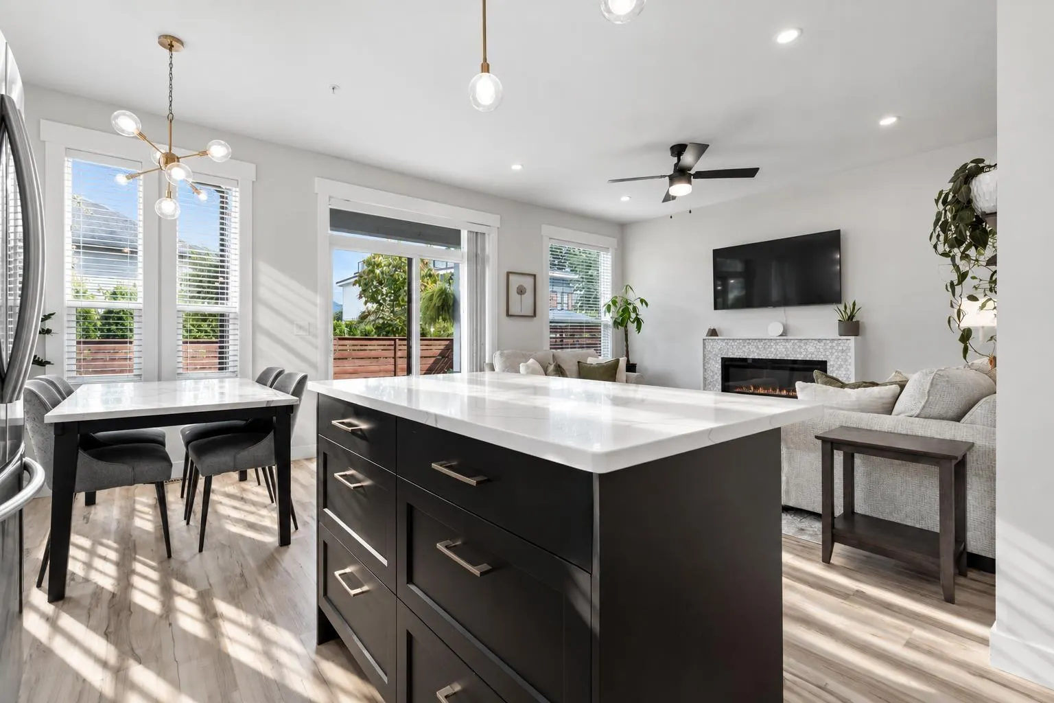 6 7140 MAITLAND AVENUE|Sardis West Vedder
