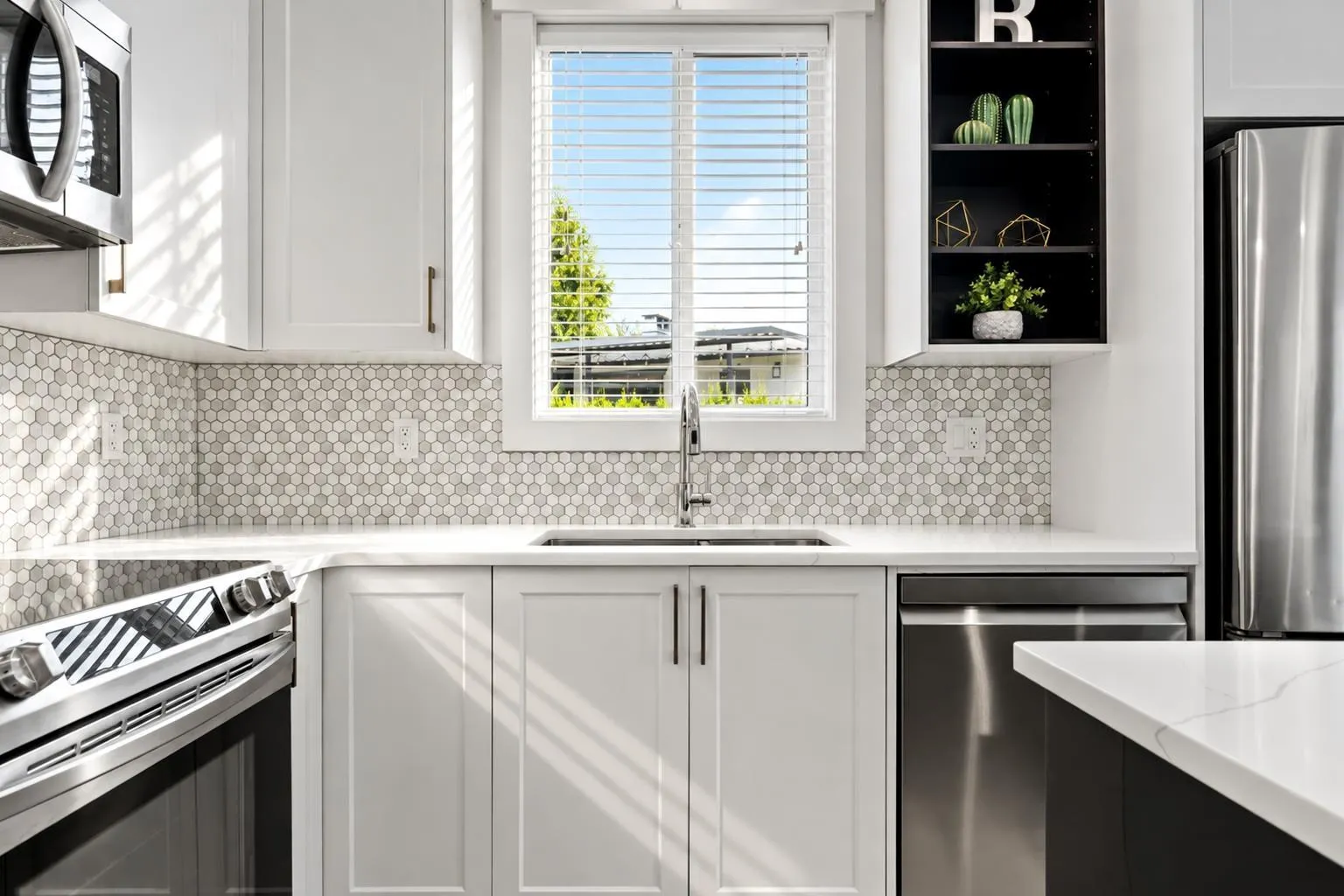 6 7140 MAITLAND AVENUE|Sardis West Vedder