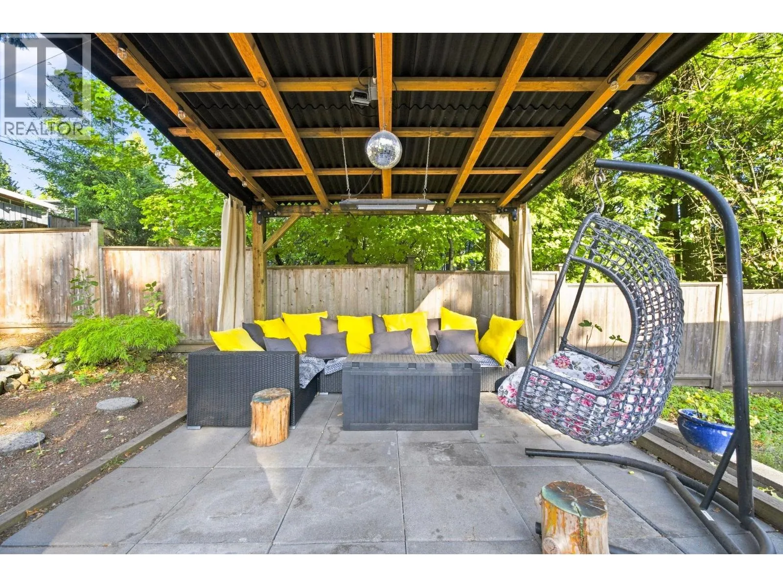 300 E 25TH STREET