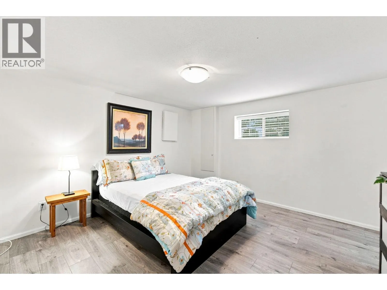300 E 25TH STREET