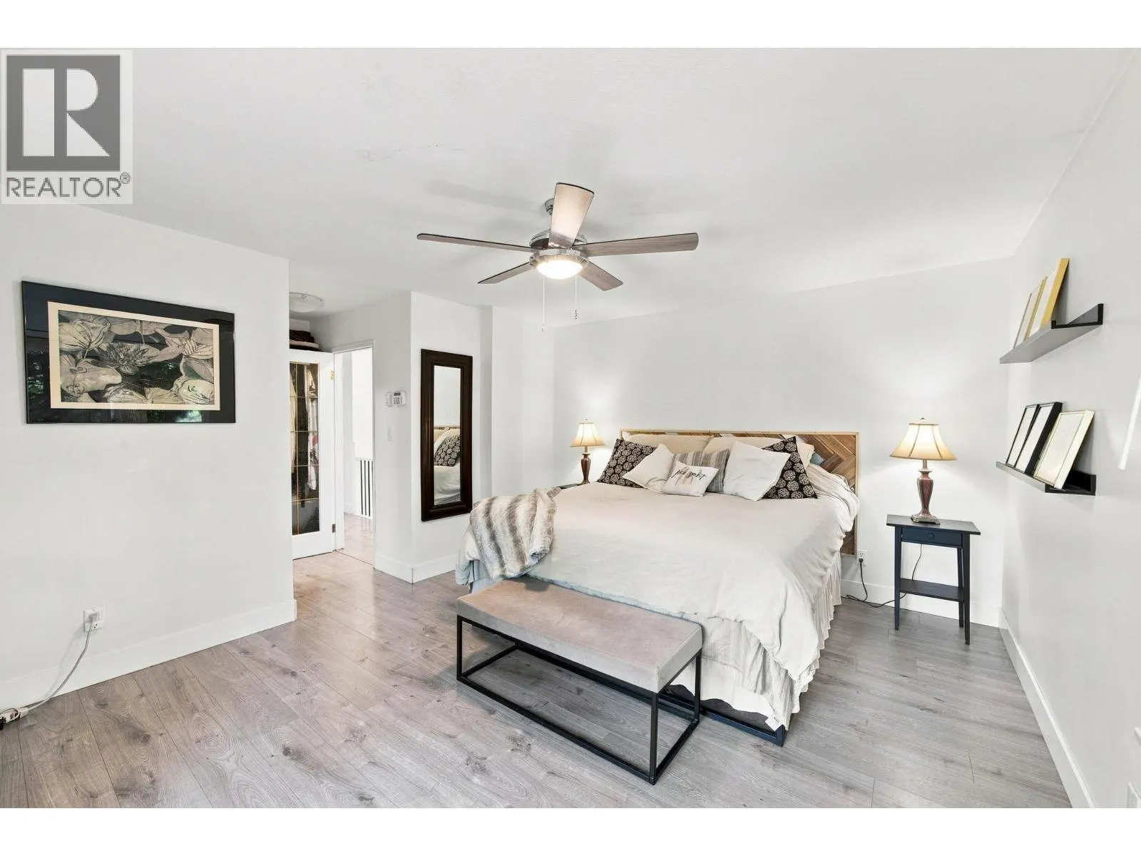 300 E 25TH STREET