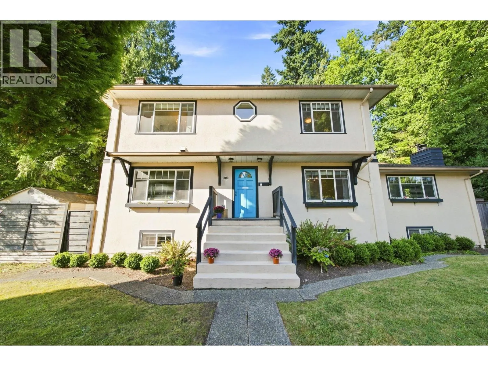 300 E 25TH STREET