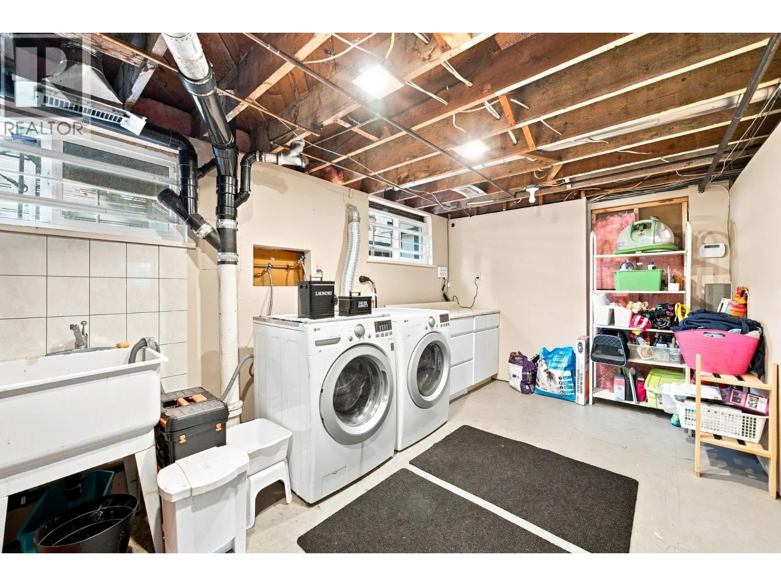 300 E 25TH STREET
