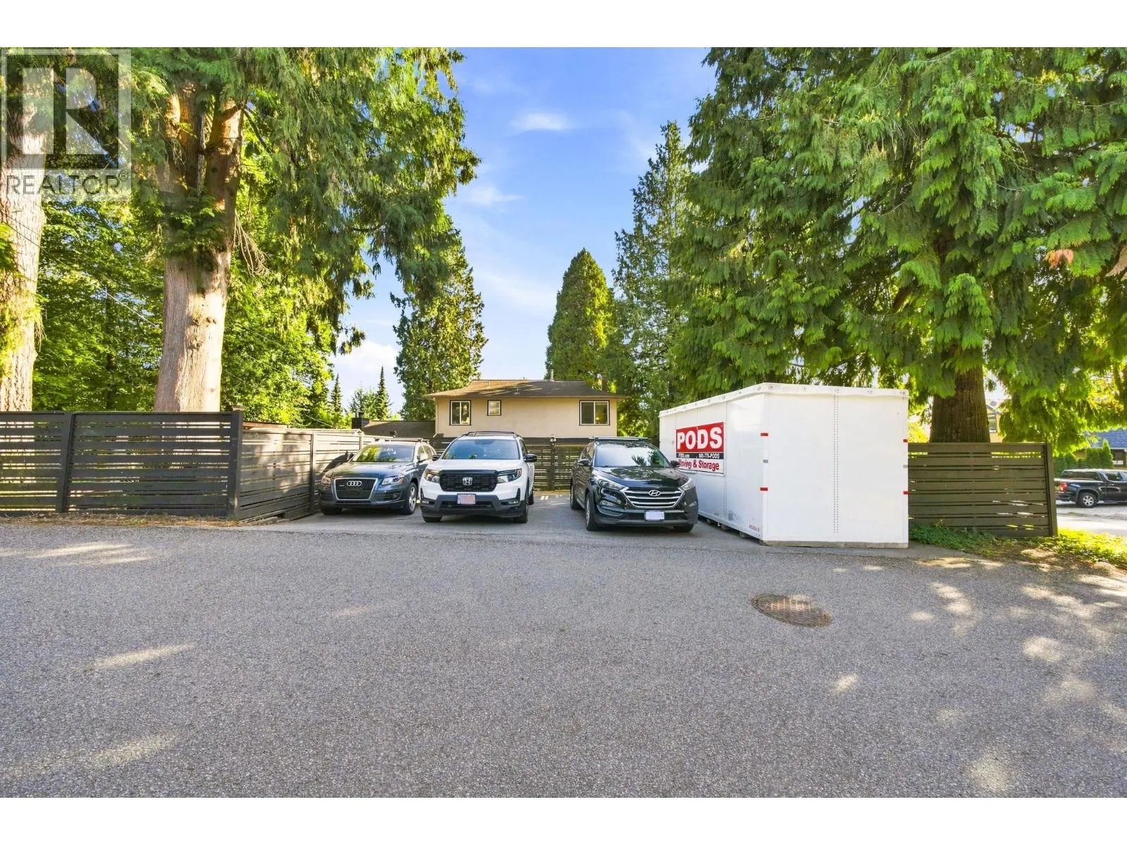 300 E 25TH STREET