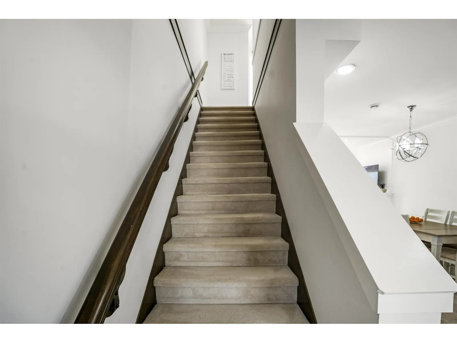 158 13898 64 AVENUE