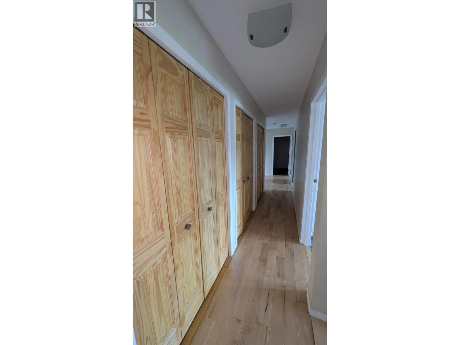 319 4288 15TH AVENUE