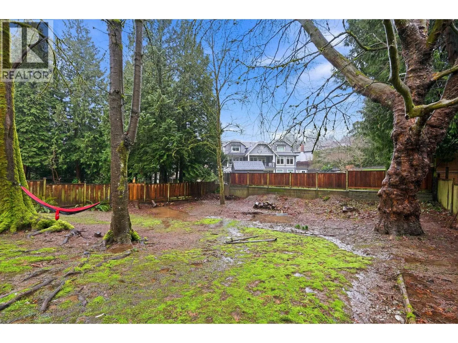 8285 BURNLAKE DRIVE