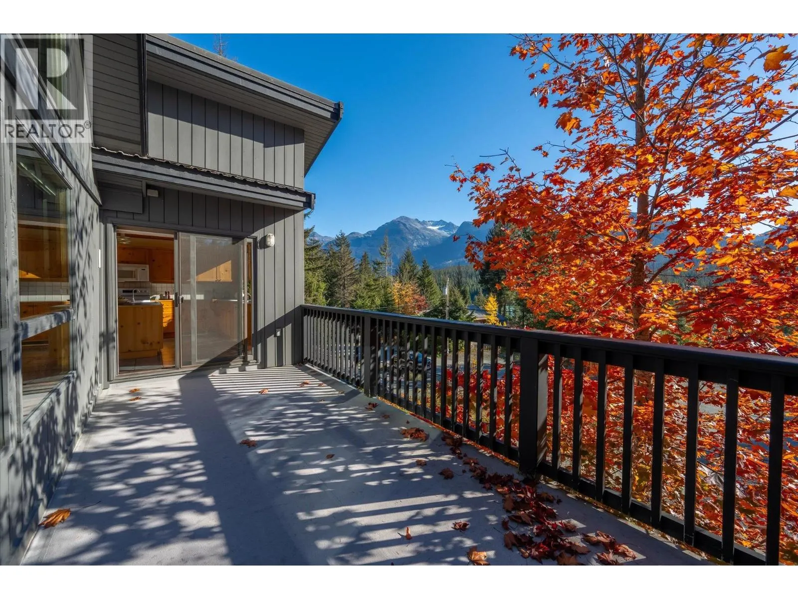 9282 EMERALD DRIVE