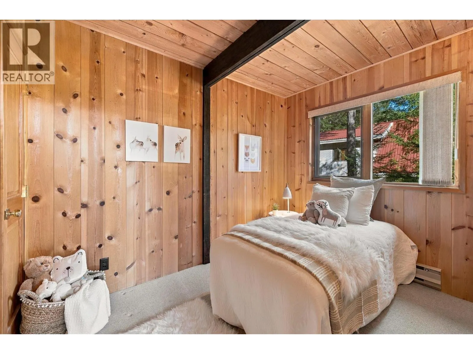 9282 EMERALD DRIVE