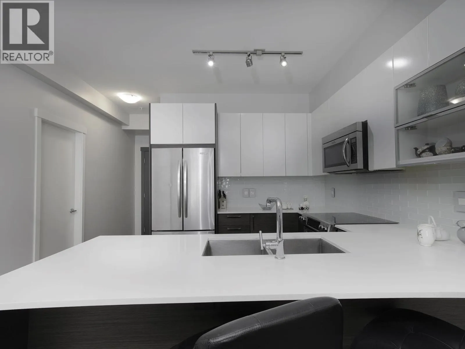 207 2267 PITT RIVER ROAD