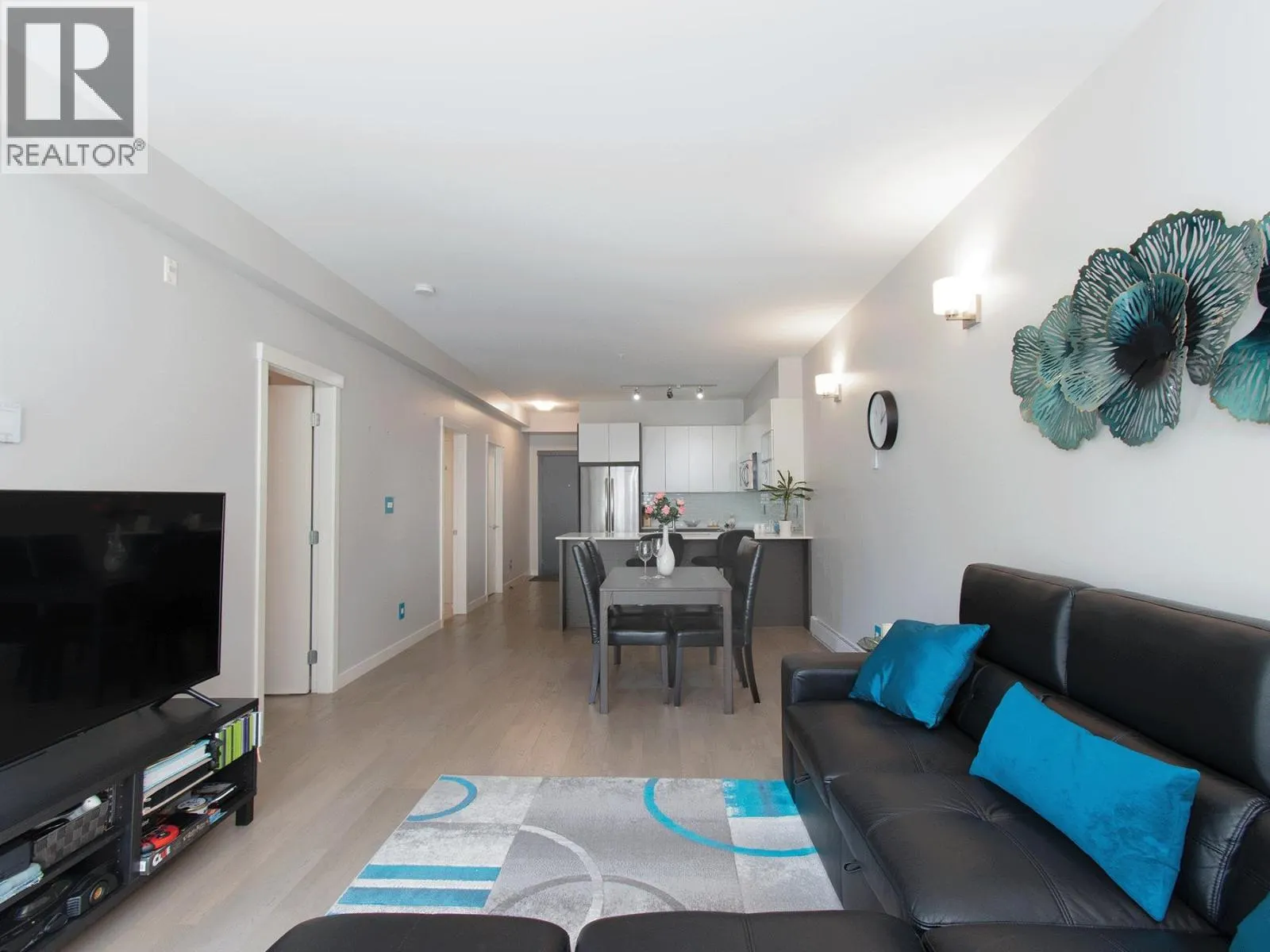 207 2267 PITT RIVER ROAD
