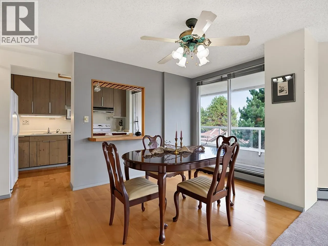 618 518 MOBERLY ROAD