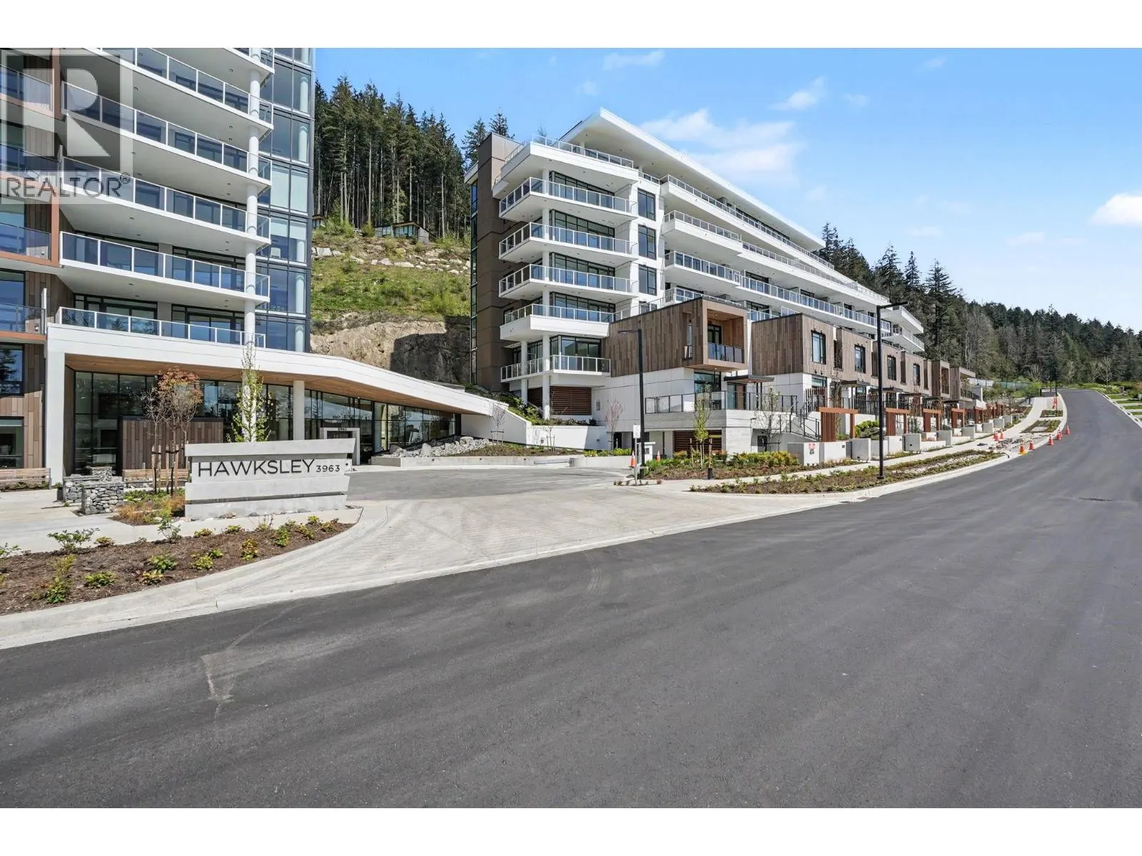604 3963 UPLANDS WAY