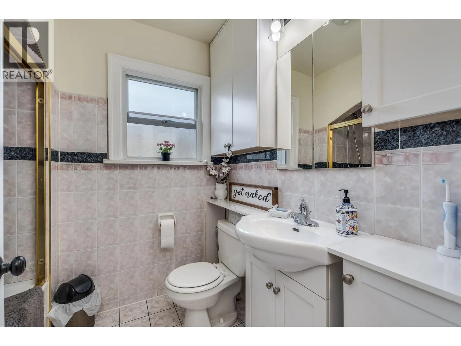 1276 DOUGLAS ROAD