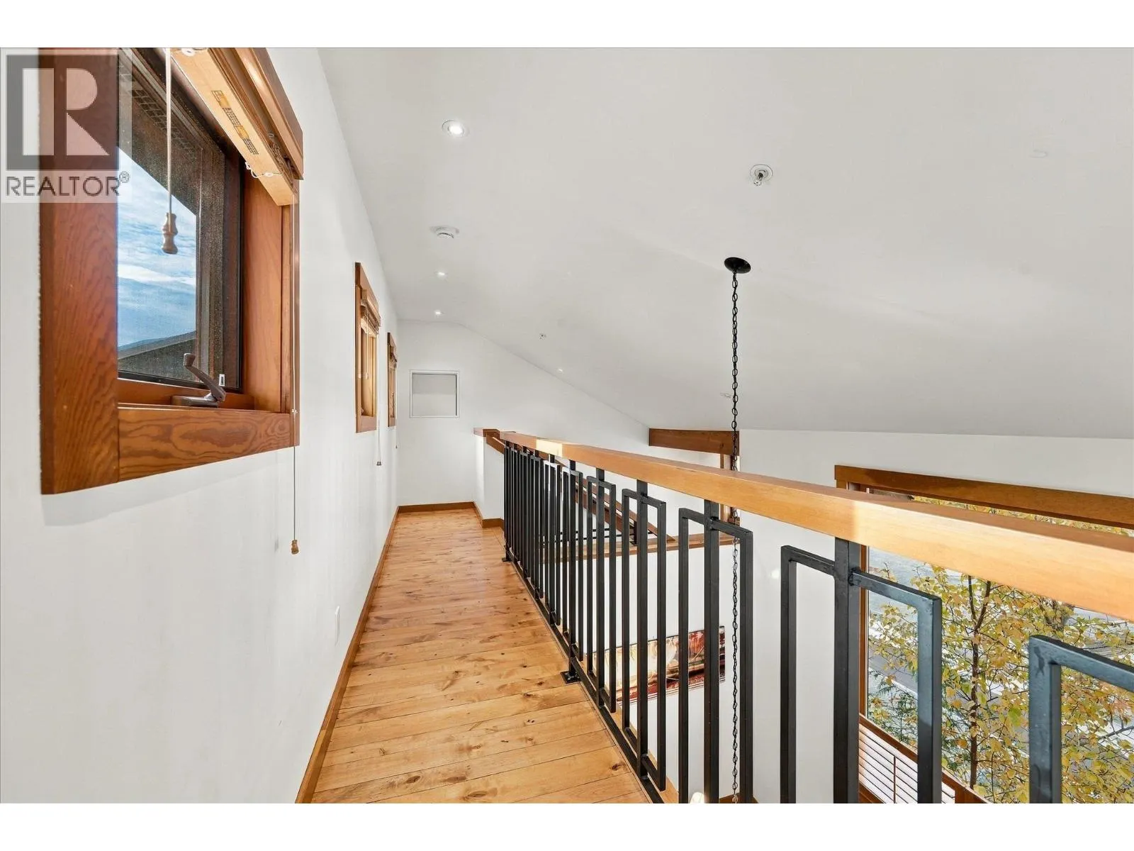 1777 PINEWOOD DRIVE