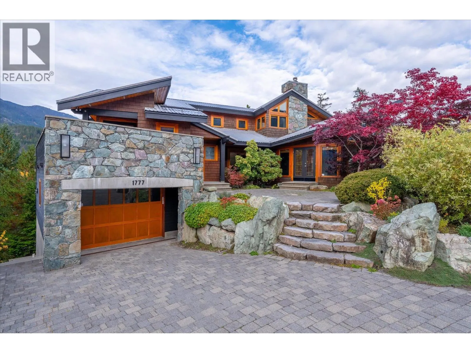 1777 PINEWOOD DRIVE