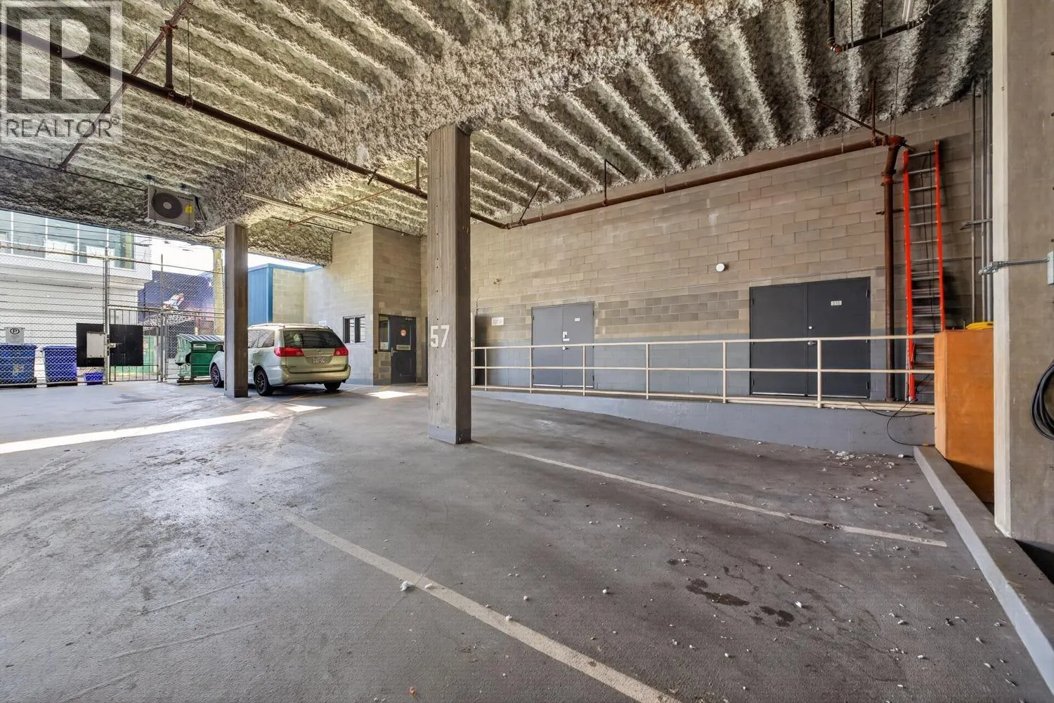 530 VERNON DRIVE