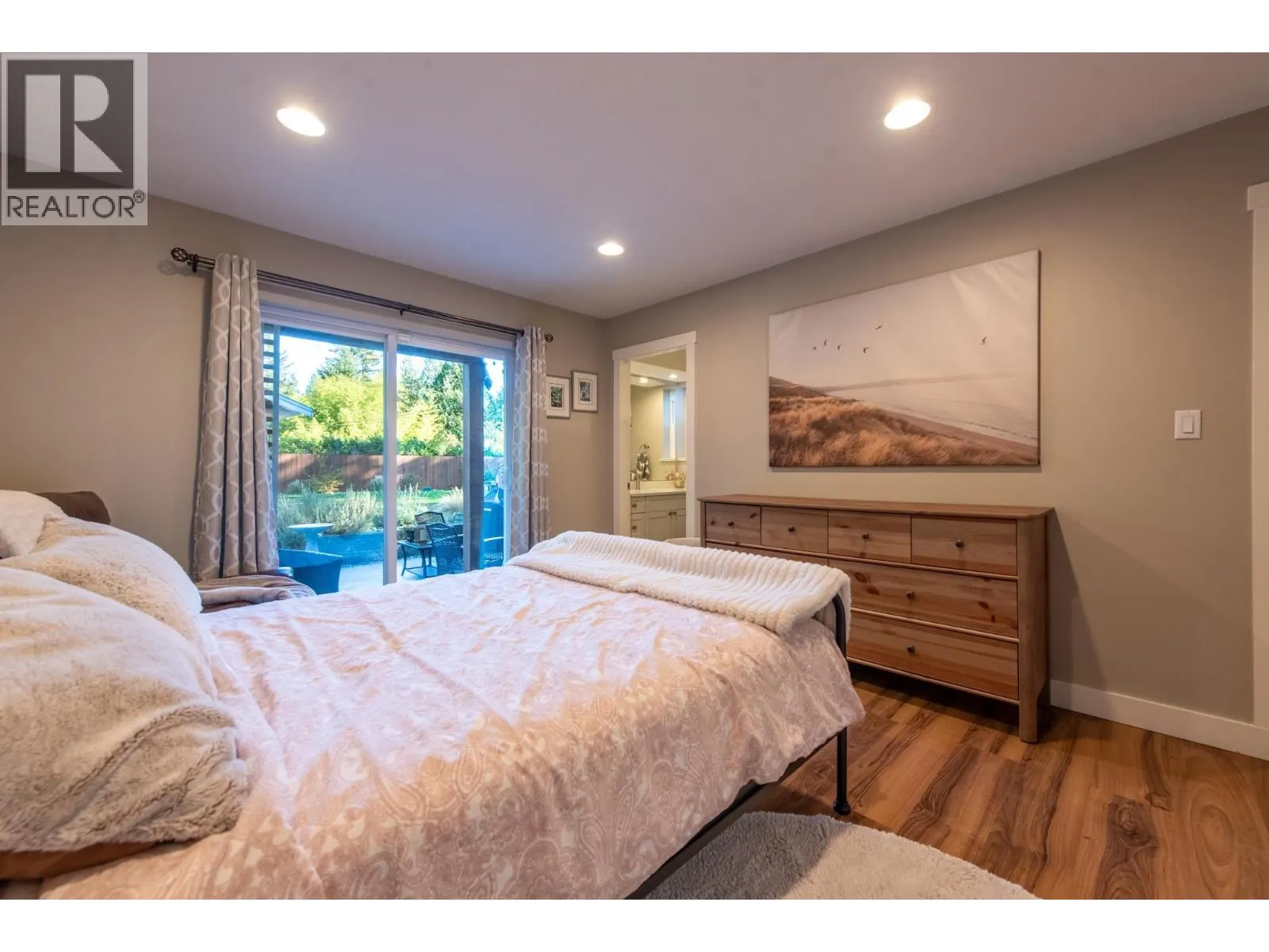 574 VETERANS ROAD