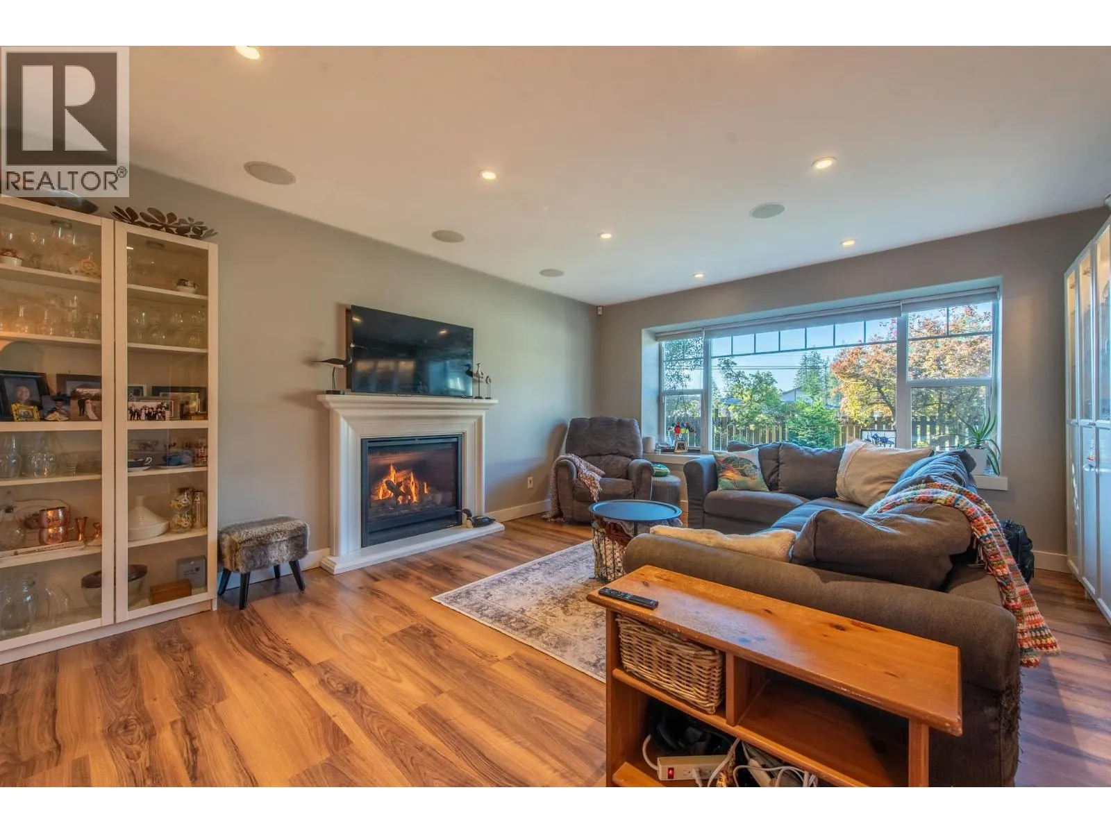 574 VETERANS ROAD