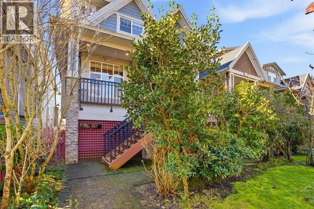 208 HUME STREET