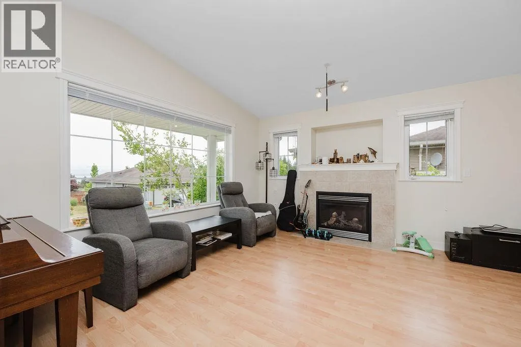 5687 EMILY WAY