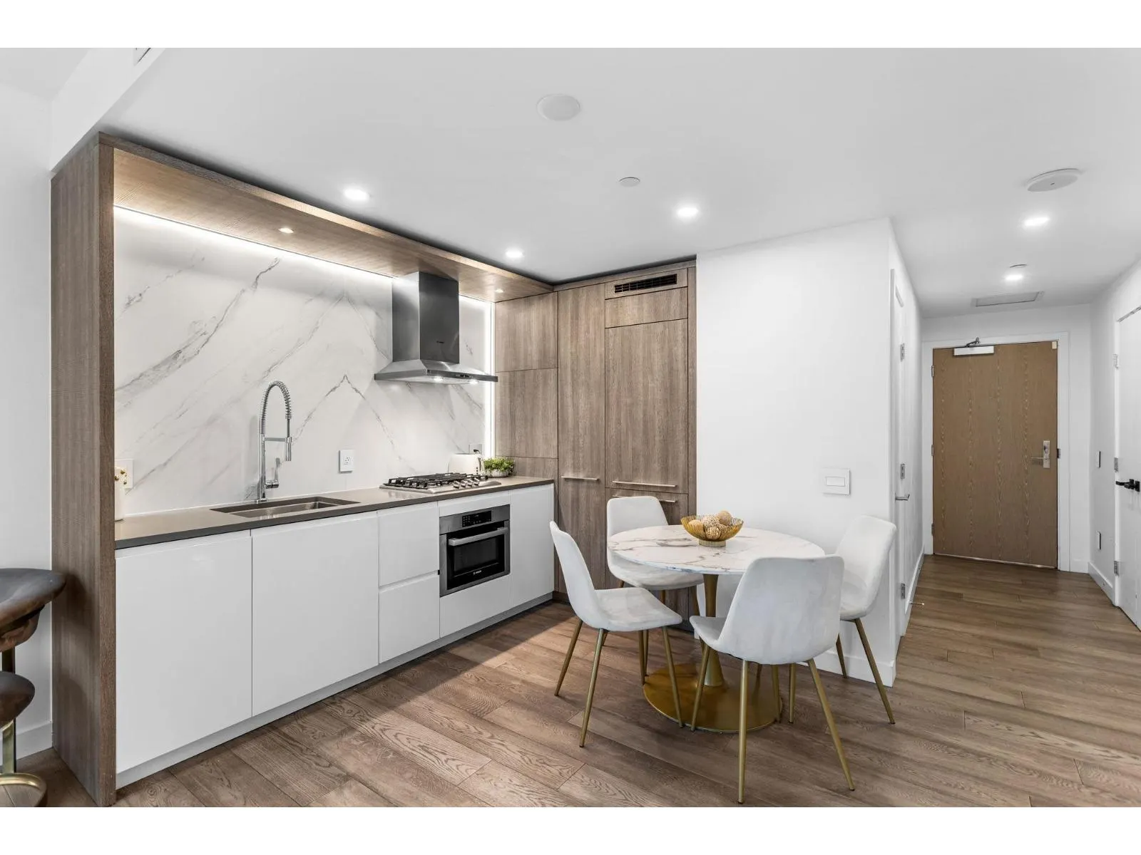 1002 1441 JOHNSTON ROAD
