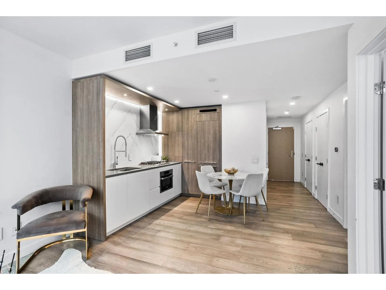 1002 1441 JOHNSTON ROAD
