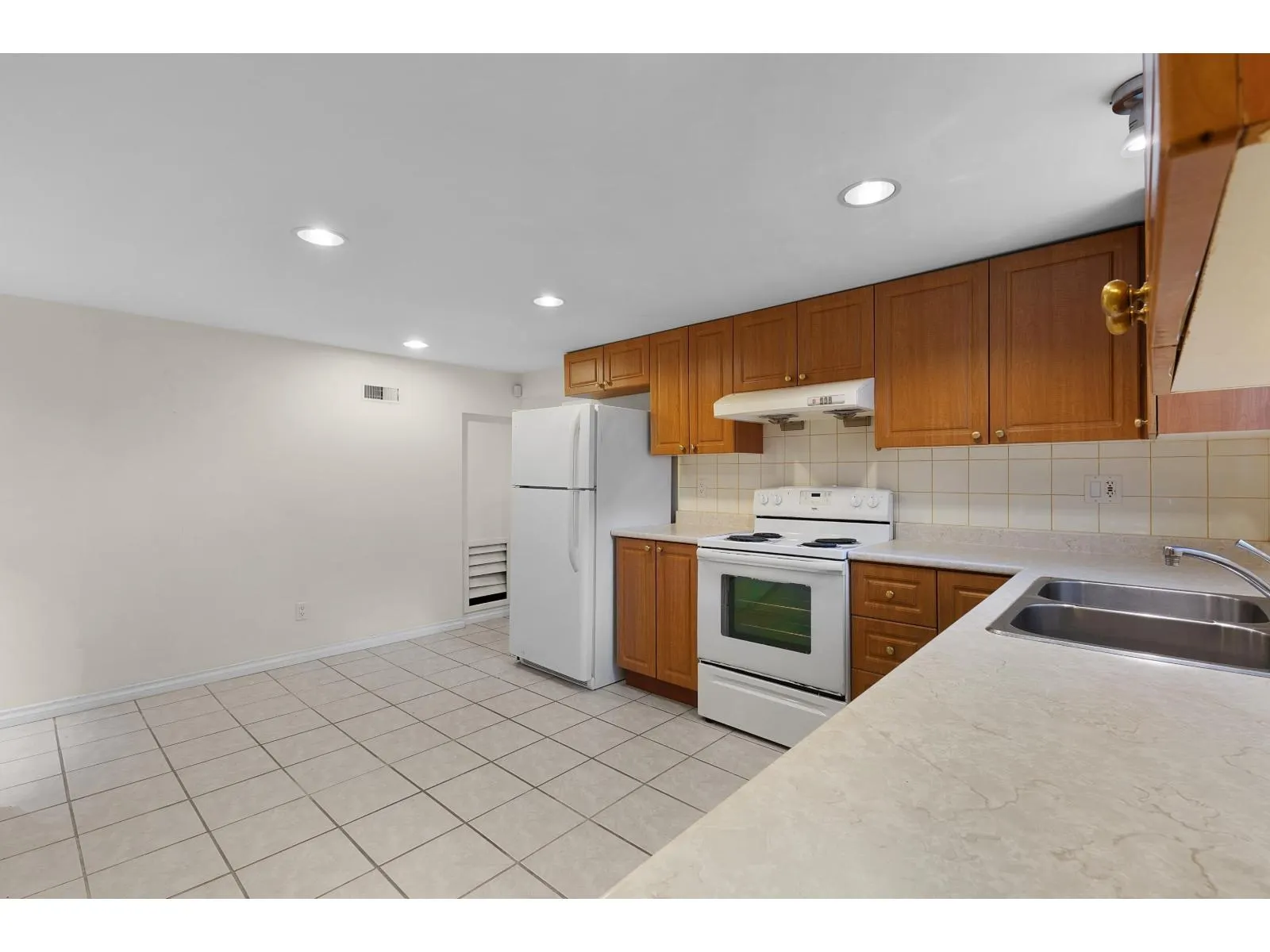 11028 129A STREET