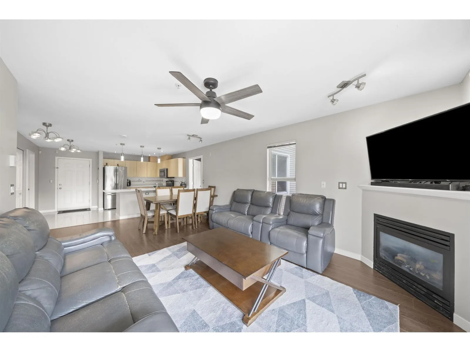 207 12083 92A AVENUE