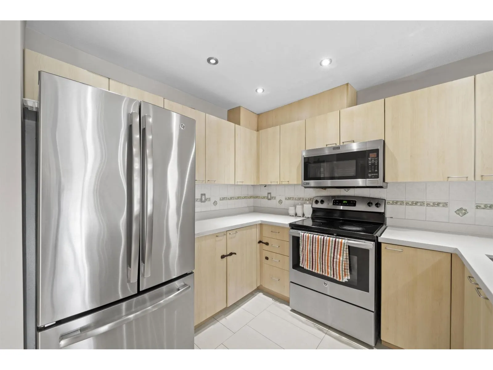 207 12083 92A AVENUE