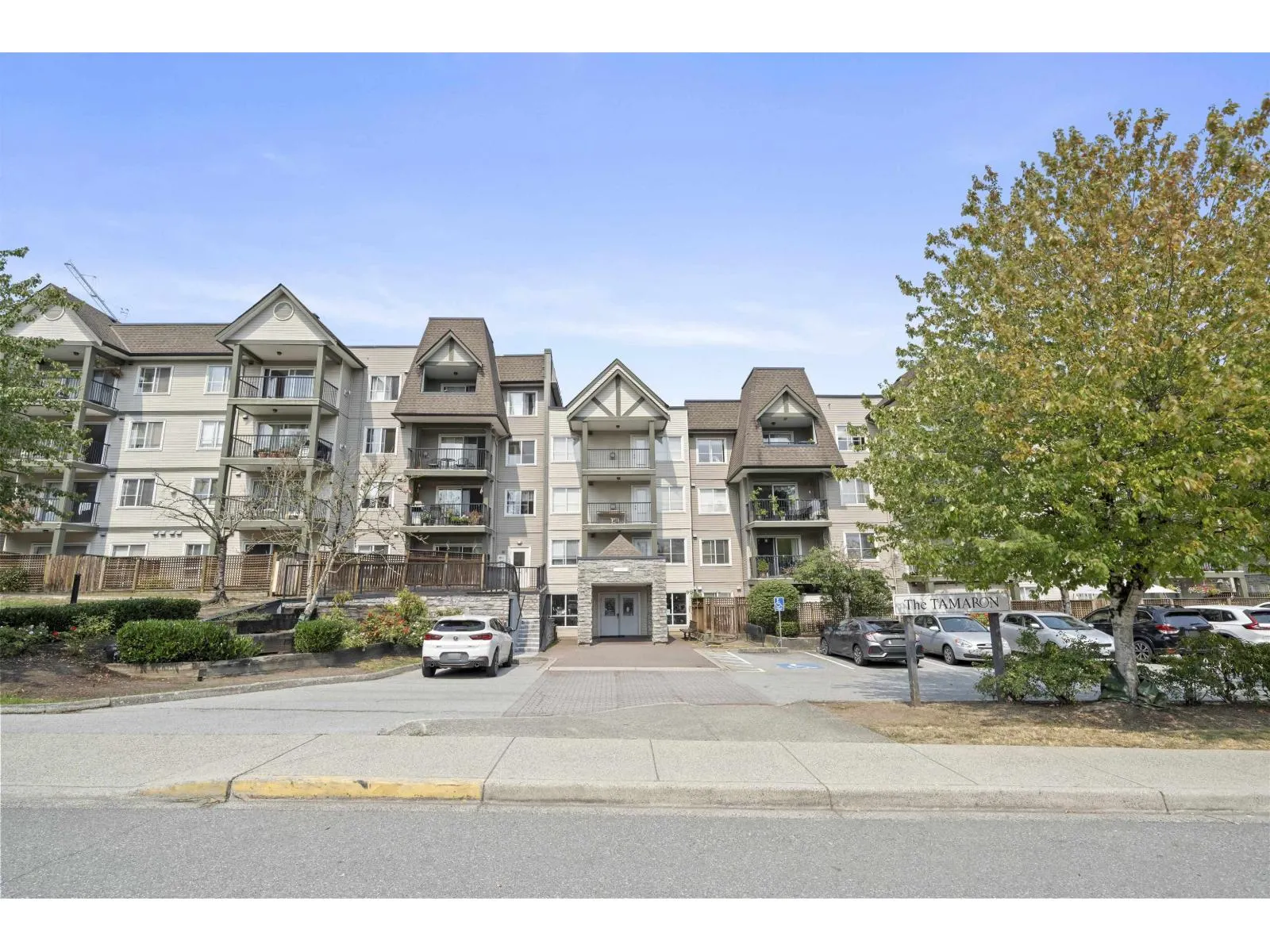 207 12083 92A AVENUE
