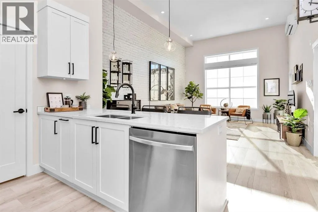 510 22633 SELKIRK AVENUE