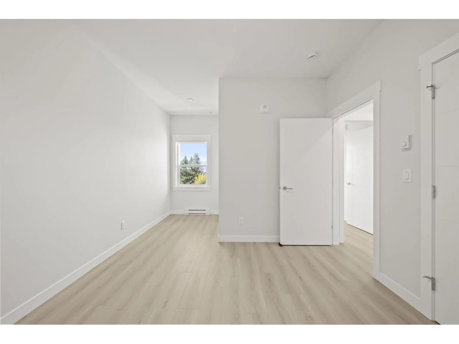 613 8423 CEDAR STREET
