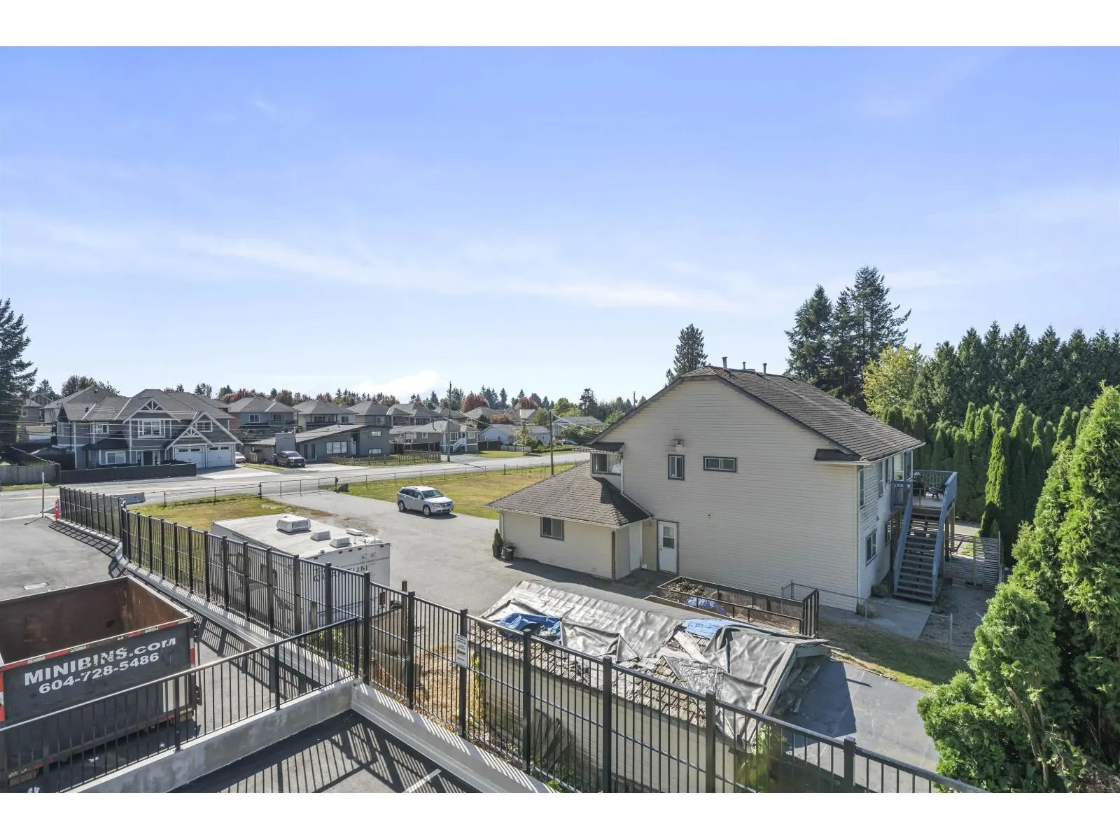 416 8423 CEDAR STREET