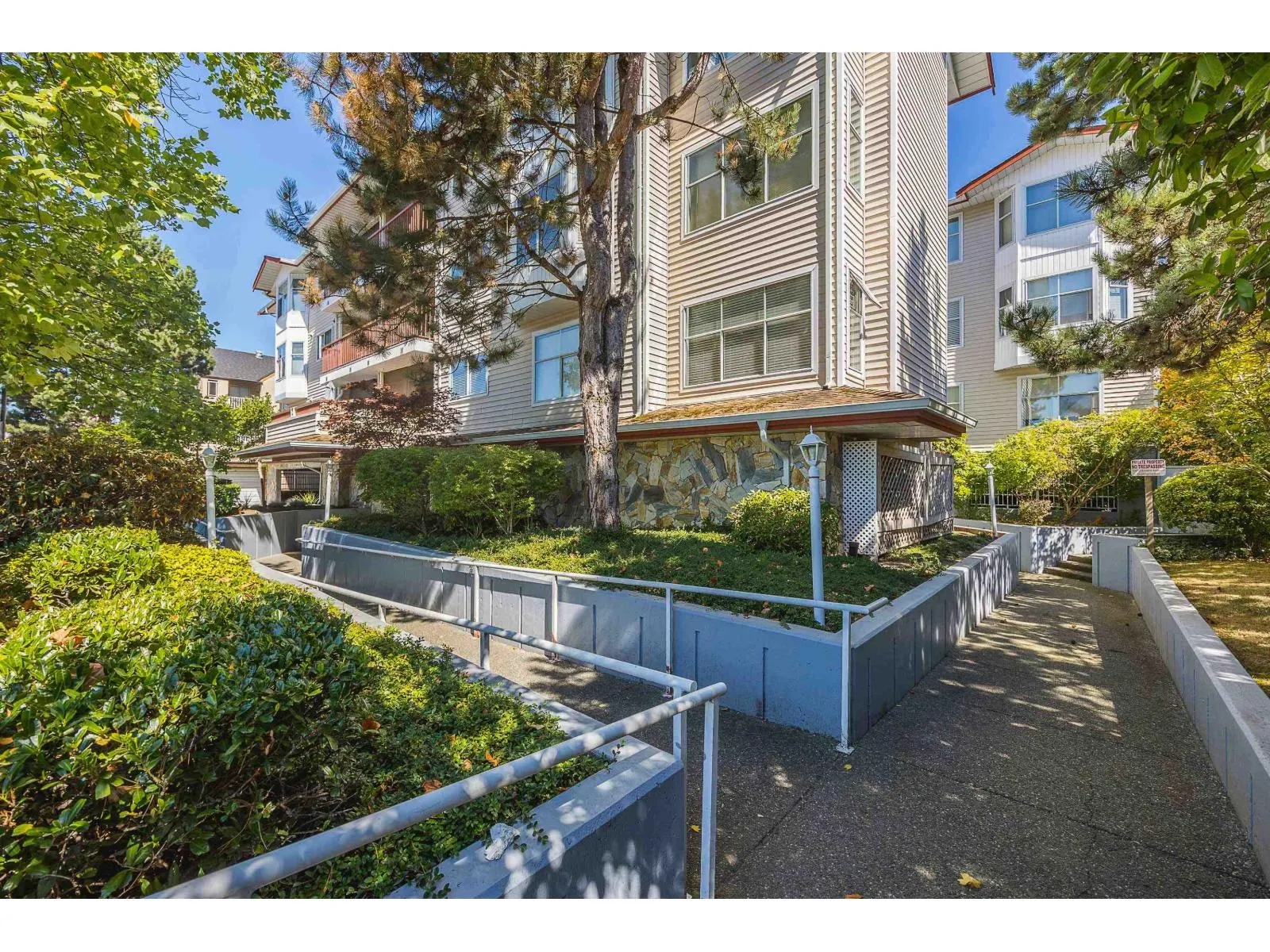 103 5776 200 STREET