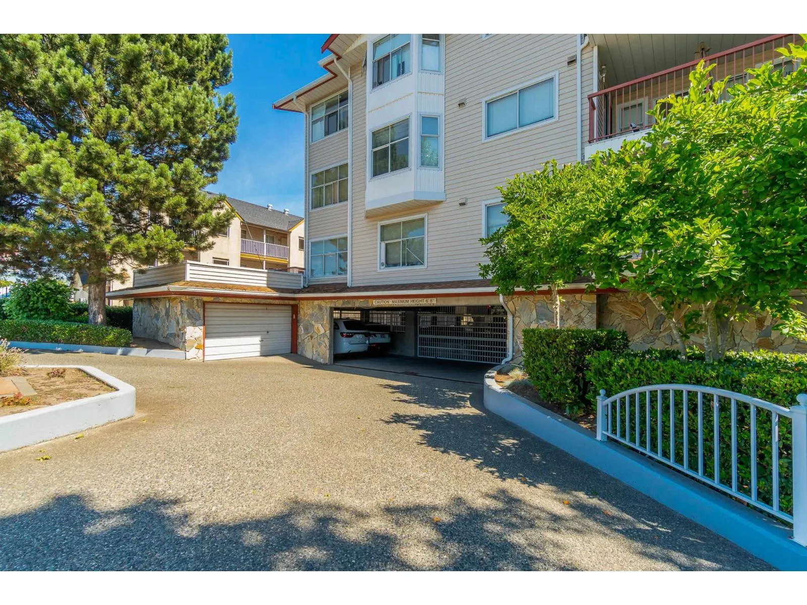 103 5776 200 STREET