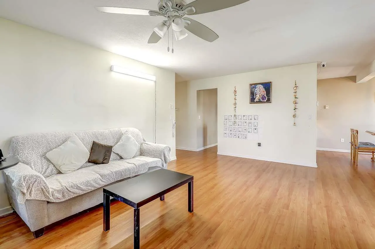 210 14980 101A AVENUE