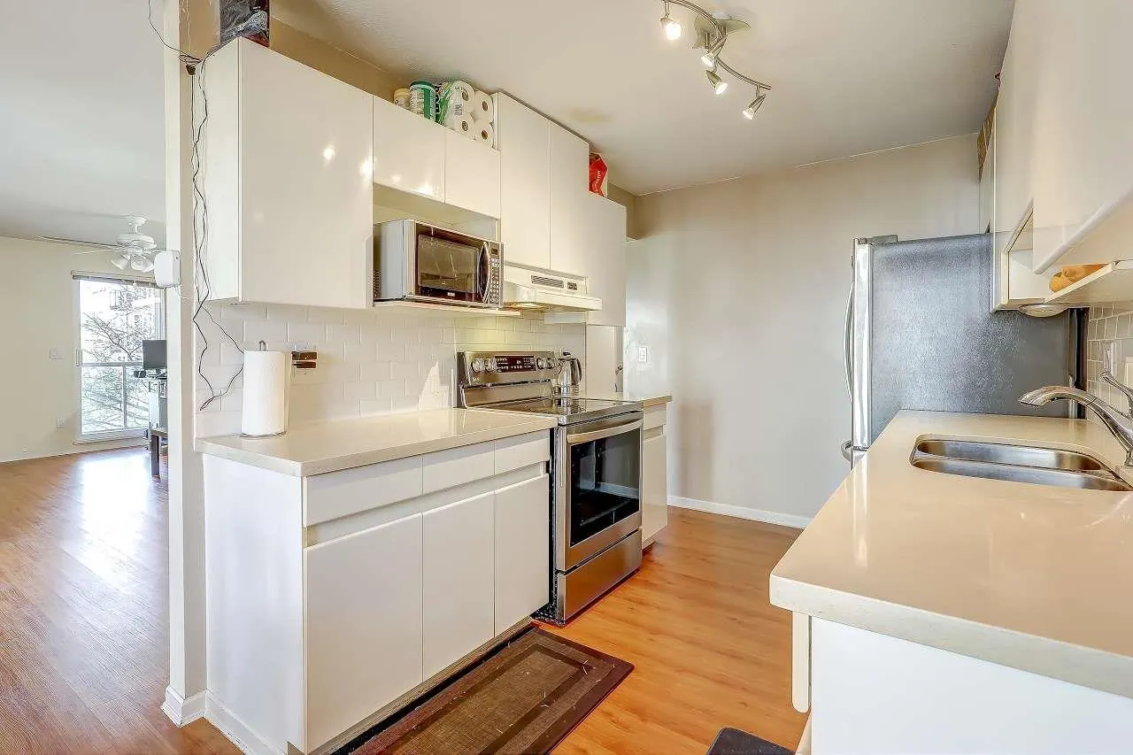 210 14980 101A AVENUE