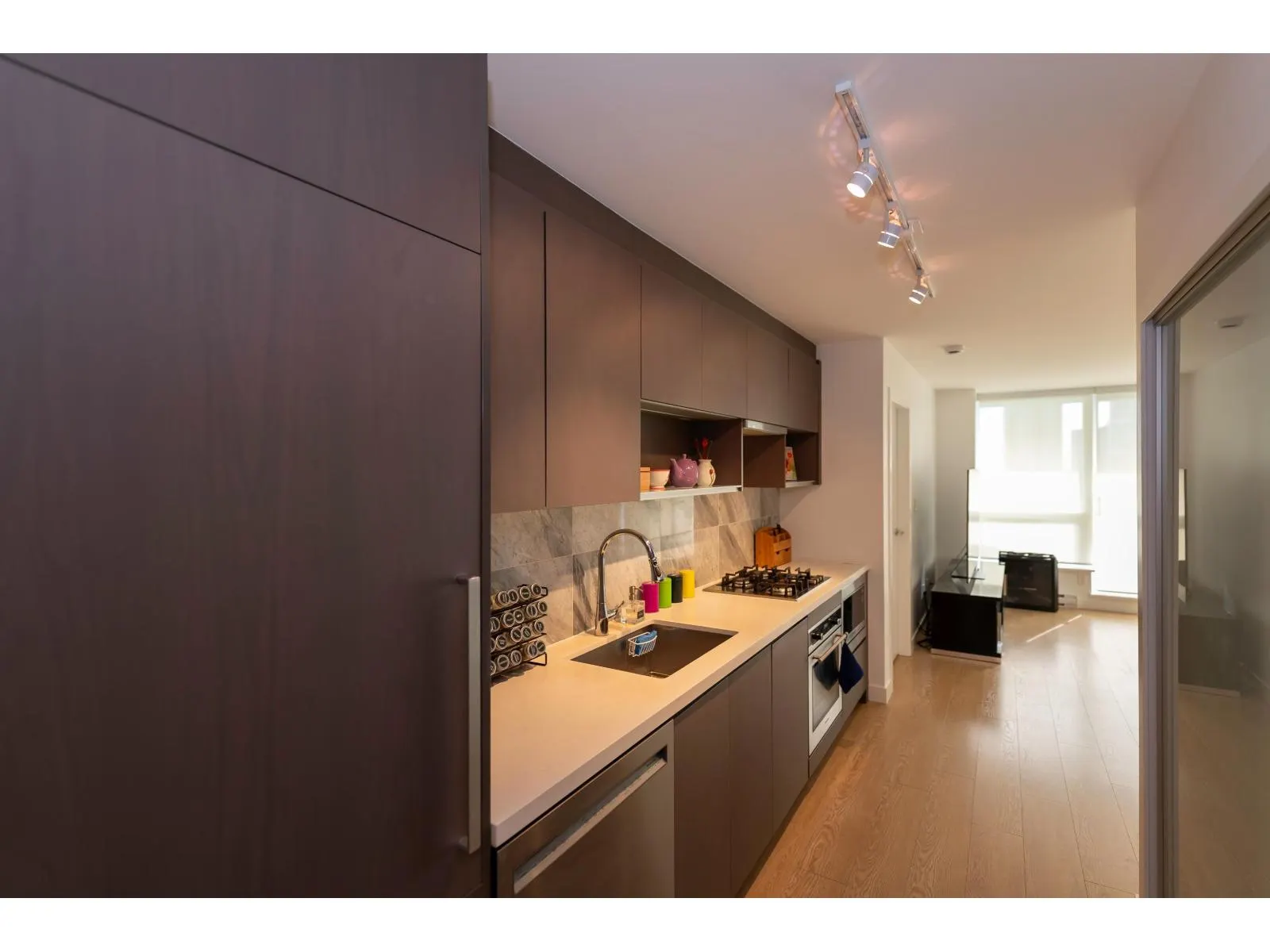 2503 13750 100 AVENUE