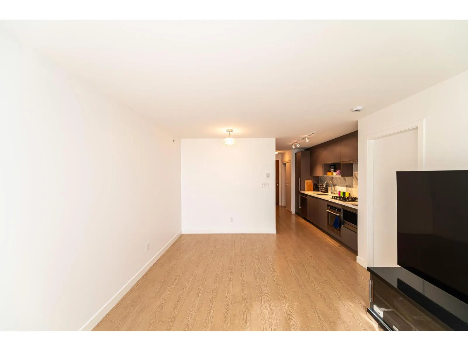 2503 13750 100 AVENUE