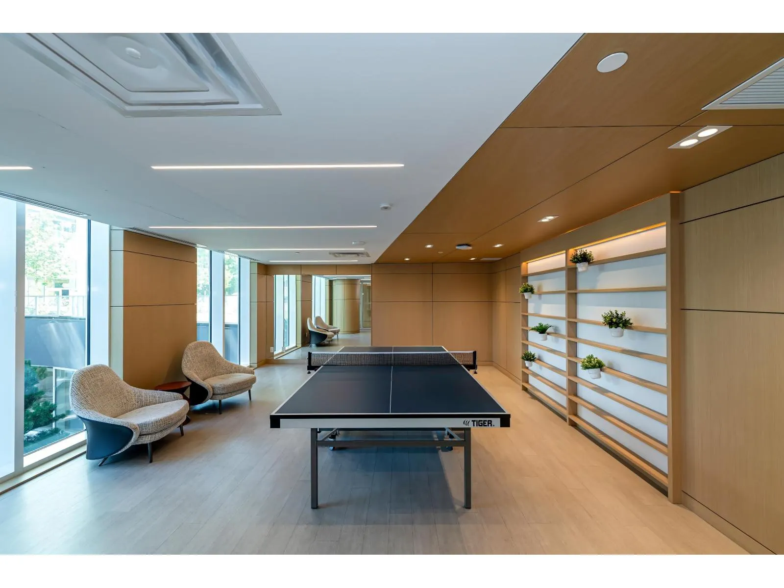 2503 13750 100 AVENUE